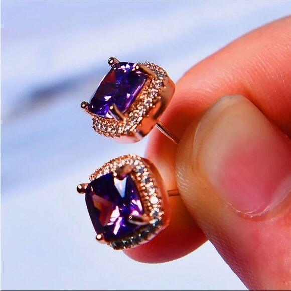 Purple Amethyst Diamond Zirconia Rose Gold Stud Luxury Earrings New In Gift Box - Picture 4 of 6